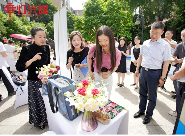 就業(yè)小站賦新能!瑞方人力支持開(kāi)展的華興街道就業(yè)服務(wù)小站技能培訓(xùn)班今日啟動(dòng)! 第2張 就業(yè)小站賦新能!瑞方人力支持開(kāi)展的華興街道就業(yè)服務(wù)小站技能培訓(xùn)班今日啟動(dòng)! 第2張